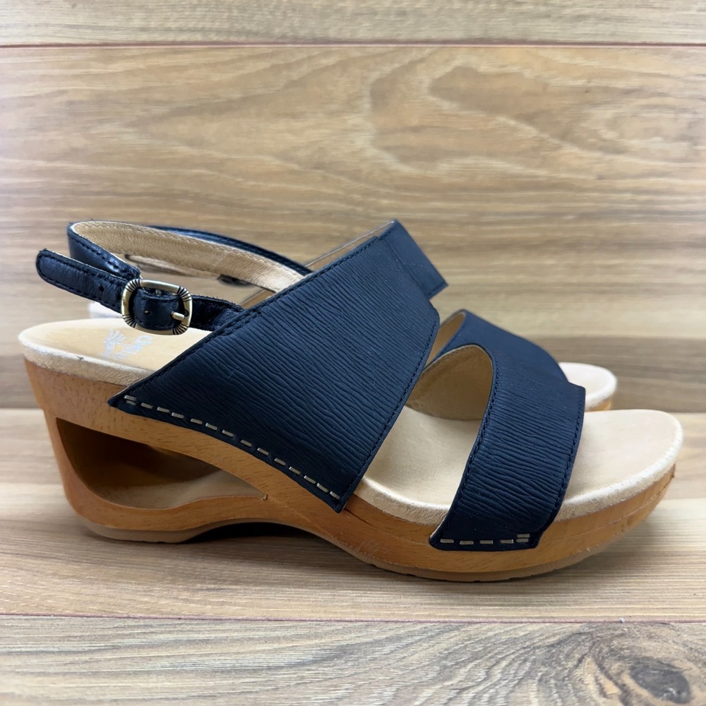Dansko Tamia Wedge Sandal 8 EU‎ 38 Hollow Heel Slingback Comfort Walking Travel
